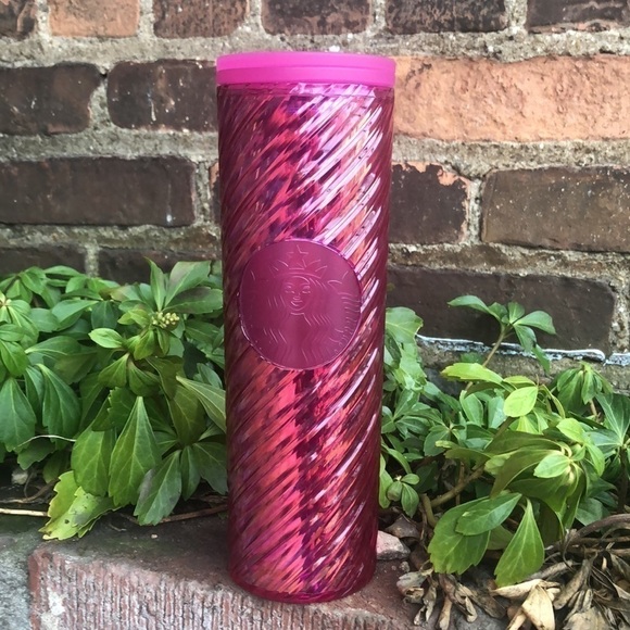 STARBUCKS New Pink Sangria Textured Twist Holiday Tumbler Grande Pink Barbie - Picture 4 of 15